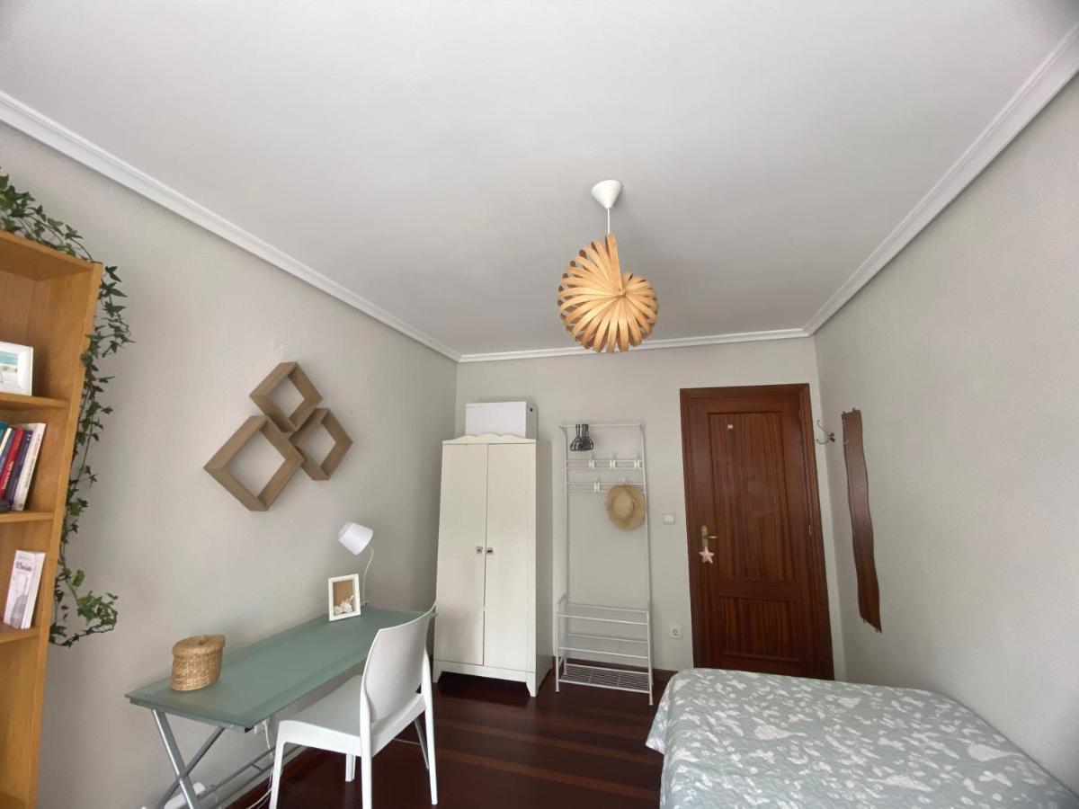 Habitacion Privada Para 2 Personas A 10 Min De La Playa Santender Kültér fotó